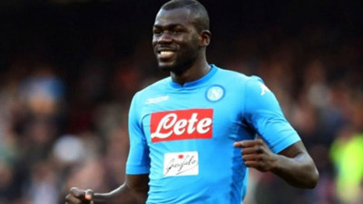 Manchester United Koulibaly'e servet önerdi!