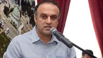 Karataş Belediye Başkanı Ünal, makam aracıyla yaptığı kazada yaralandı