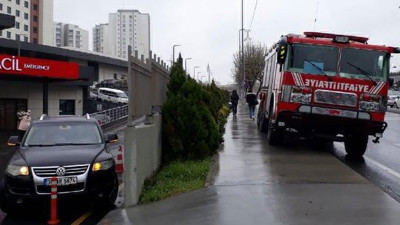 Halkalı'da su basan hastanenin çocuk servisi boşaltıldı