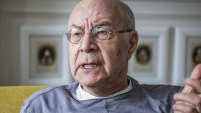 Mazhar Alanson'dan papağan çıkışı!