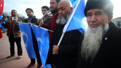 Doğu Türkistan için yürüyen grup Düzce'de