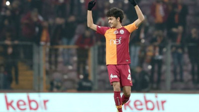 Mustafa Kapı, Galatasaray tarihine geçti