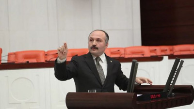 MHP'li Erhan Usta kesin ihraç talebiyle disipline sevk edildi!