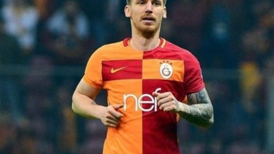 Serdar Aziz, takım arkadaşları ile vedalaştı