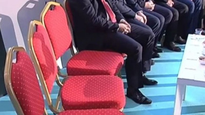 MHP izin vermedi o koltuklar boş kaldı!