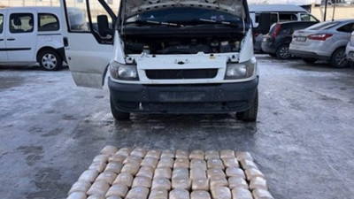 Minibüste 73 kilo esrar ele geçirildi