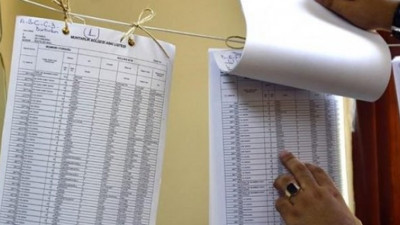 Bir evde onlarca seçmen gösterildi!