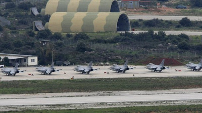 İsmail Hakkı Pekin: "İncirlik'teki bombalar değiştirildi"