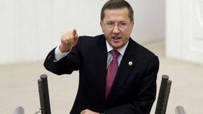 Lütfü Türkkan: "Vakıf üniversitelerinde malı götüren çok"