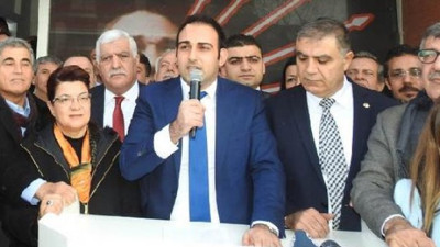 Hataylılardan Lütfü Savaş'a destek