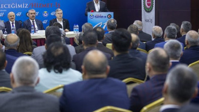 "Kraldan çok kralcılık yapanlar"