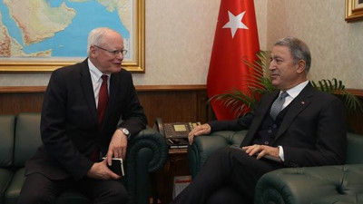 Hulusi Akar ABD'li kritik isimle görüştü