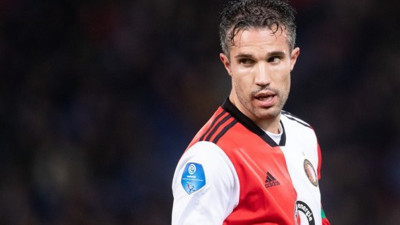 Eski Fenerbahçeli Van Persie fark yarattı!