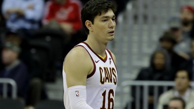 Cedi Osman’dan tarihi başarı
