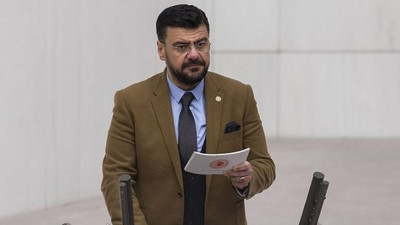 AKP’ye geçen Tamer Akkal’ın danışmanı böyle istifa etti!