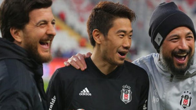Beşiktaş İlhan Mansız ile yolları ayırdı