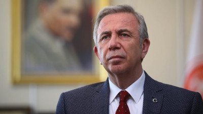 Mansur Yavaş ‘Şeffaflık Taahhütnamesi’ni imzalayan ilk aday dolu