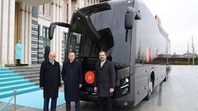 BMC'den Erdoğan'a hediye otobüs