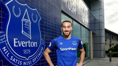 3 İngiliz takım Cenk Tosun'un peşinde!