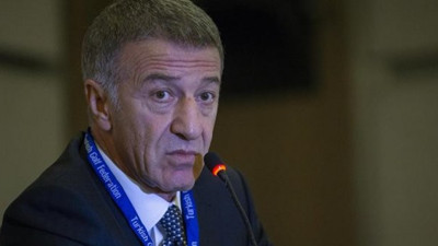 Ahmet Ağaoğlu: “Hakem VAR’a gidip neyi izledi”