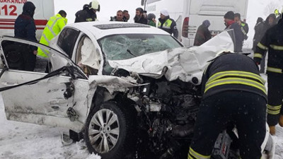 Trafik kazası: 1 ölü, 10 yaralı