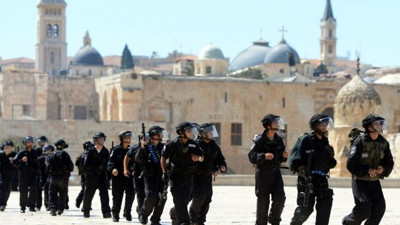 Mescid-i Aksa'nın tüm kapıları kapatıldı!