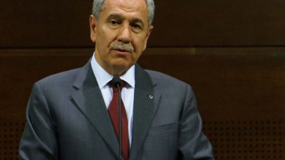 Arınç yeni parti çıkışı: “AKP’nin karşısına geçmelerini affetmem”