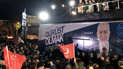 Temel Karamollaoğlu: "Ülkeyi yönetemeyenlerin bir beka problemi var"