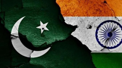 Pakistan ile Hindistan güçleri çatıştı