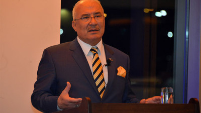 Burhanettin Kocamaz: “Dimdik ayaktayız”