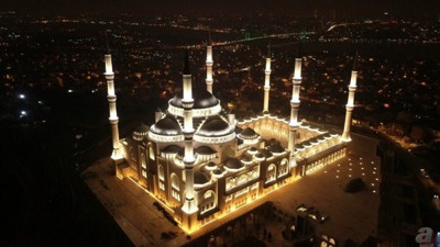 Çamlıca Cami iki kere açılacak!