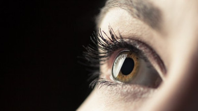 Yapay olarak üretilen kök hücreler ilk kez kornea tedavisinde kullanılacak