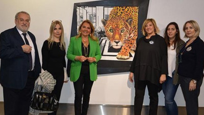 Nesli tükenen hayvanlar evlerin içine girdi