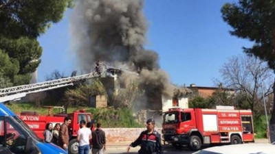 Aydın'da ahşap evde yangın