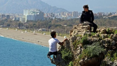 Antalya falezlerde korku dolu anlar