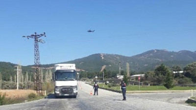 İzmir'de, helikopterli trafik denetimi
