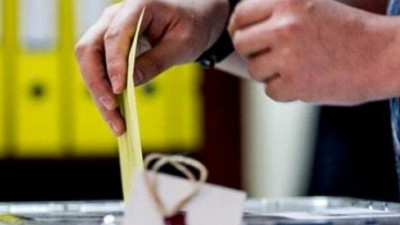 21 bin seçmenin 17 bini fondan maaş alıyor