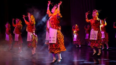 Bursa'da "Saltanatın Adımları Halk Oyunları Gecesi"