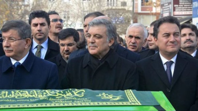 Altaylı: "Yeni parti için bu ay içinde hamleler gelebilir"