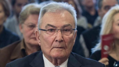 Deniz Baykal'dan hükümete çağrı