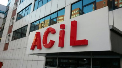 Yeni belediye başkanının kutlama yemeği zehirledi: 71 kişi hastaneye kaldırıldı