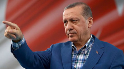 Uçan saraydan sonra şimdi de yüzen saray