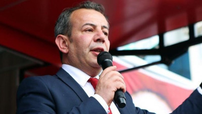 Suriyelilere yardımı kesen Başkan Tanju Özcan hakkında soruşturma!