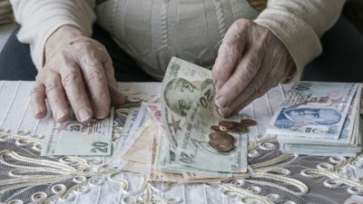 CHP'li Ağbaba: "Emekli ikramiyesi bin 260 lira olsun"