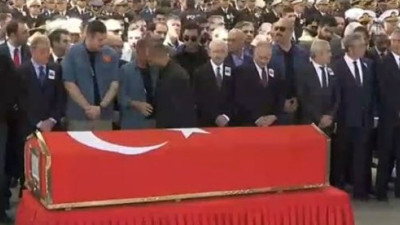 Şehit Yüzbaşı Özdemir son yolculuğuna uğurlandı