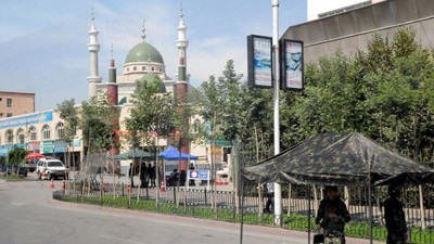 Çin, Doğu Türkistan'daki camileri yıkıyor!