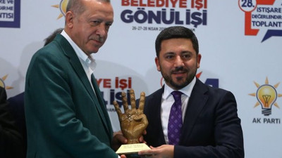 AKP'li belediye başkanından o sanatçılara ambargo