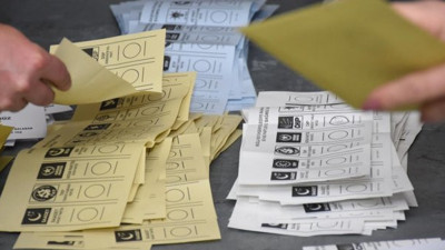 YSK'nın kararı en çok ekonomiyi vuruyor