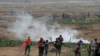 İsrail Gazze'de 30 Filistinli'yi yaraladı