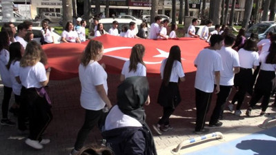 19 Mayıs programında İzmir Marşı tartışması